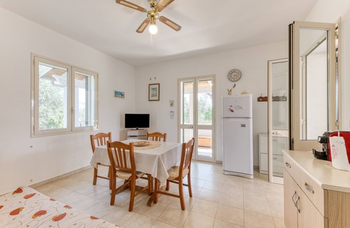 Posto Rosso Villa | Villa 'Terra Rossa - Grande' with Private Terrace and Private Garden