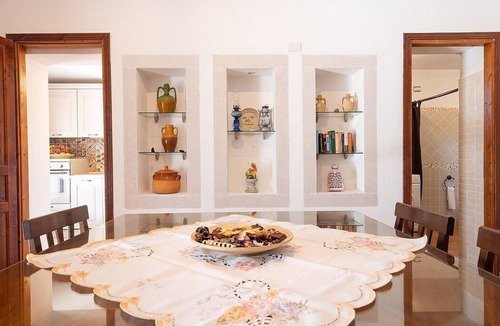 Ceglie Messapica Villa | Villa Urasia: A characteristic and welcoming one-story villa surrounded by olive groves, with Free WI-FI.