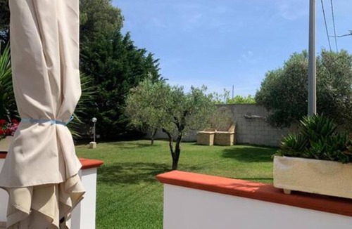 Otranto Villa | Villa 'Villino Perla' with Private Terrace, Wi-Fi and Air Conditioning