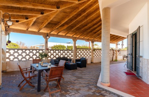 Scala di Furno Villa | Villa 'Wanda' with Direct Access to the Beach and Air Conditioning