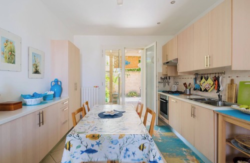 Sant'Isidoro House | Villetta Fico d`India by BarbarHouse