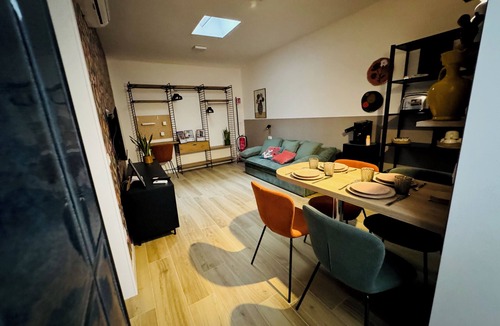 Municipio 2 Apartment | Vimini Like a Local