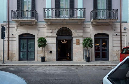 Bari City Centre Apartment | VIS urban suites & spa - Boutique Hotel