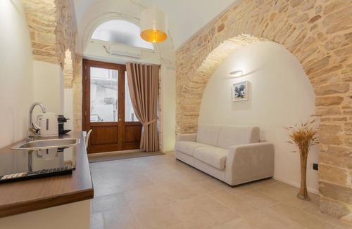 Bitonto Apartment | Wanderlust Experience | Whith Cave