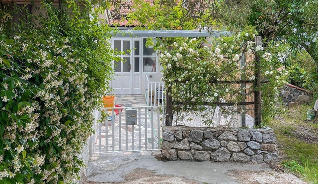 2 bedroom cozy apartment in Scario