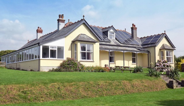 7 bedroom accommodation in Launcells, near Bude in Bude