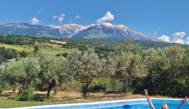 Abruzzo Wine & Nature Escape: Cozy Apartment in Bolognano, Italy