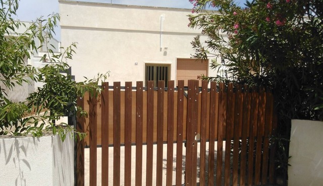 Apartment 150 meters from the sea, private parking