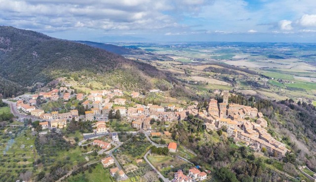 Apartment Via Vannocci by Interhome in Montecatini Val di Cecina