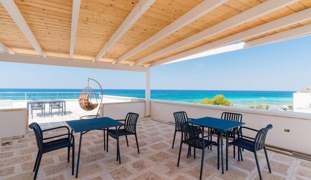 Apartment 'Best Sunset Villa' with Sea View, Wi-Fi and Air Conditioning