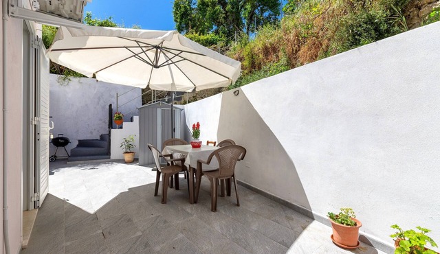Apartment 'Casa Angela' with Private Garden, Balcony and Air Conditioning in Nulvi
