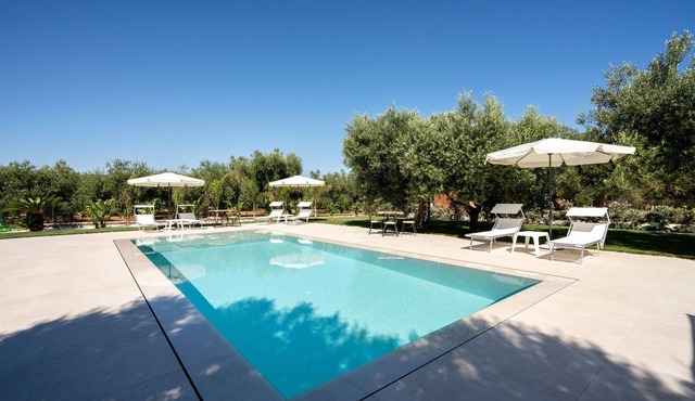 Apartment 'L'Aia - 3' with Shared Pool, Wi-Fi and Air Conditioning