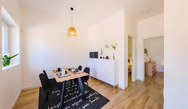 Apartment 'Oasis' with Private Terrace, Wi-Fi and Air Conditioning