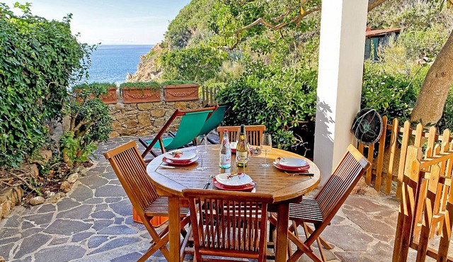 Apartment Patio Elba Island with sea view in Portoferraio