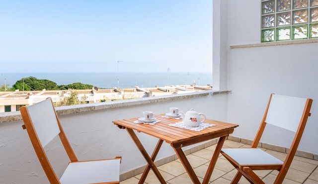 Apartment 'Residence Degli Oleandri - Aria' with Sea View, Wi-Fi and Air Conditioning