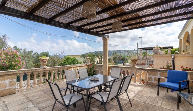 ‘Appartamento Glicine’ with Sea View, Private Terrace, and Wi-Fi