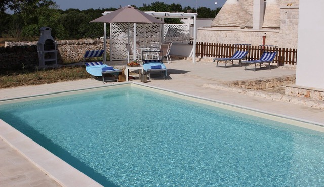 Beautifully restored Trullo in Martina Franca with pool and garden