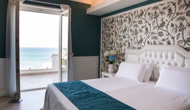 Bianco Riccio Suite Hotel