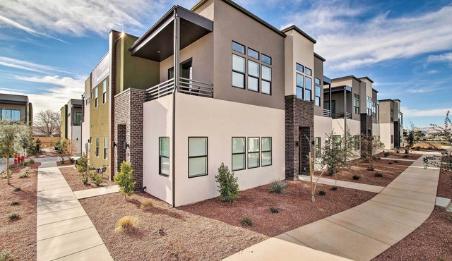 Bloomington Club - Pool - Hot Tub - Golf - EV Charger in St. George