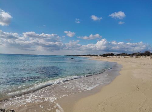 Casa con veranda a 10 min dal mare
