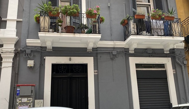 casaRó, cozy, comfortable,800mt from ferr/centr station,.a treat!