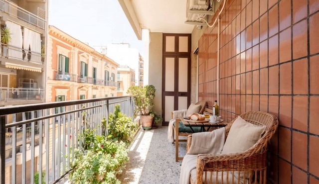 Casetta Annina | Stylish 3BR Retreat in the Heart of Bari