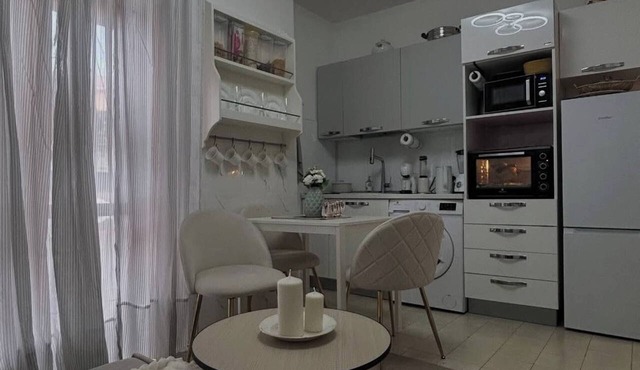 Charming Ground Floor Apartment in Scalea with Balcony