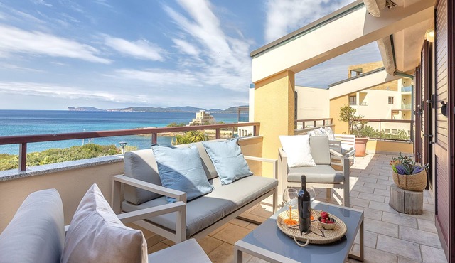 ClickSardegna Alghero City Center - Penthouse with sea view and car parking