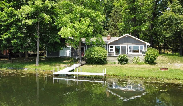 Corey Lake, High speed internet, Dock, Deck, Skiing, Fishing. Apple Picking in Three Rivers