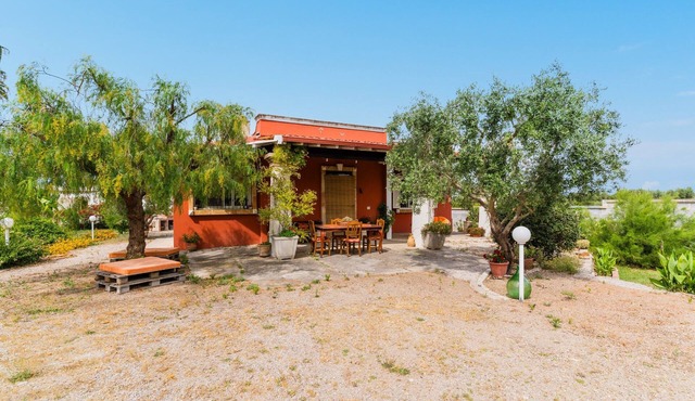 Countryside House 'Maison D'Artemisia' with Private Garden and Air Conditioning