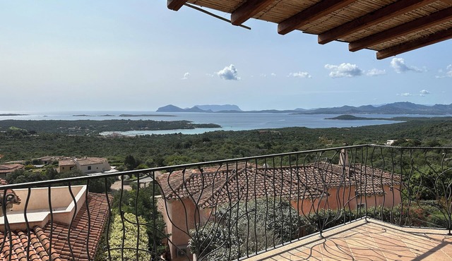 Cozy little villa with sea view in Costa Smeralda