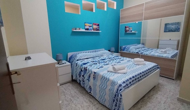 Deluxe, apartment within walking distance of Gallico Marina beach. in Reggio Calabria