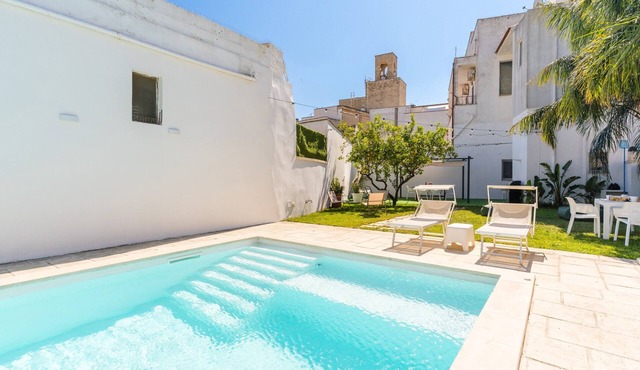 Dimora Silvamari with Garden and Private Pool