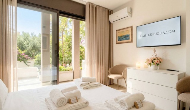Elena's Garden Luxury Apartment