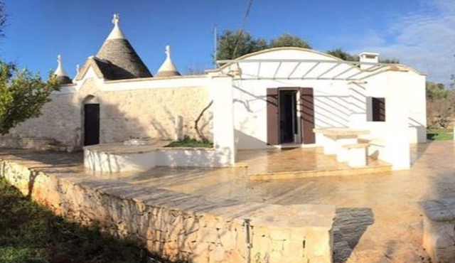 Fantastic entire trullo with pool nestled in the peace of the olive trees, reserved