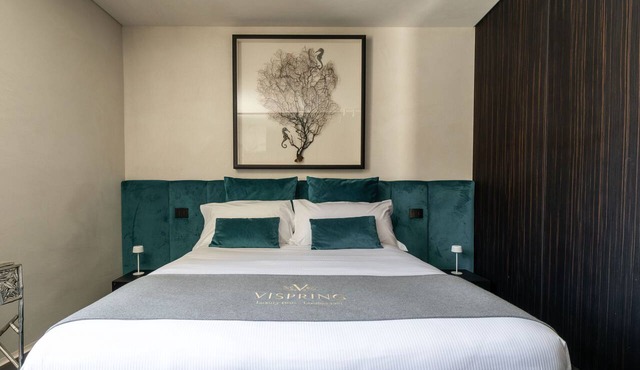 Harbour - Deluxe Room Coral