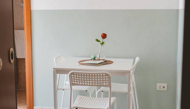 Heart of Home Apt: room and kitchen in Terlizzi near Bari airport and the sea