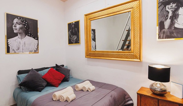 Historic Center of Bari Entire 2-Bedroom Apartment