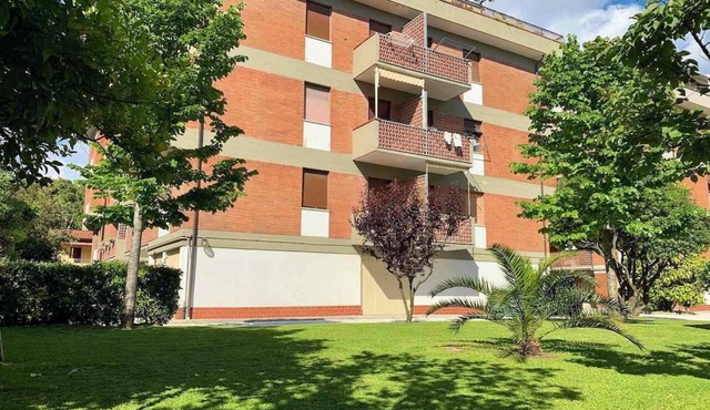 Holiday apartment mit Balkon in Massa