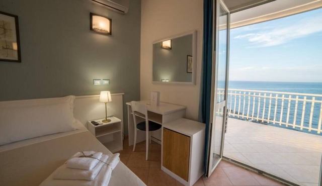 Hotel Club Perla