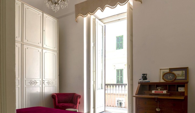 In the heart of Trani, this home offers a perfect blend of comfort & style.