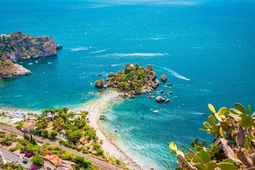IsolaBella Paradise View Suite in Taormina