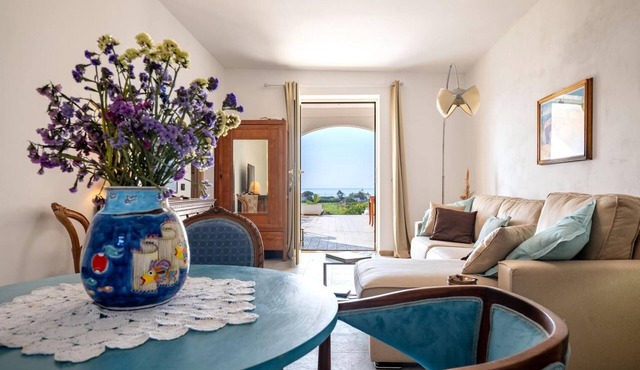 Lu Ientu, a beautiful sea view suite with terrace