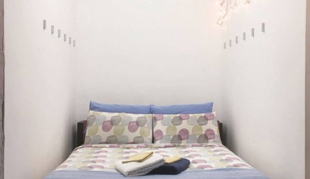 Just minutes from the city, perfect for everyone—including families with kids (play area)