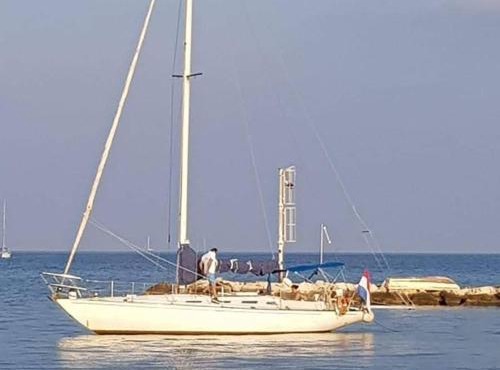 La tua stanza a vela sul mare