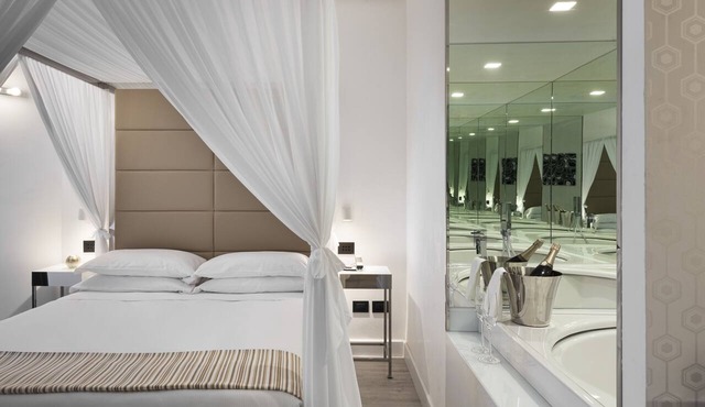 LHP Napoli Palace & spa in Naples
