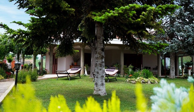 Lovely apartment in villa for 2 guests with A/C, WIFI, TV and patio