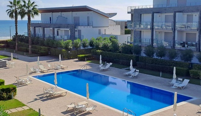 Lovely apartment for 4 guests with pool, WIFI, A/C, TV, terrace and pets allowed