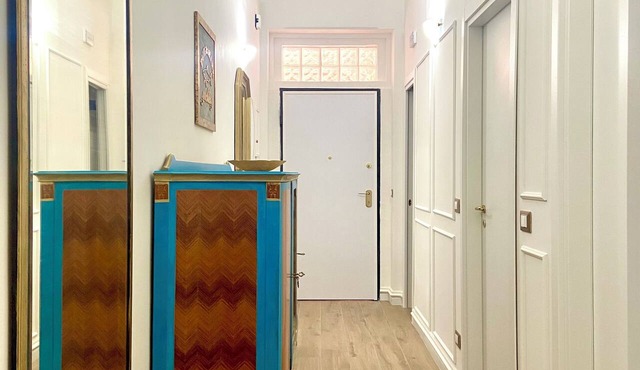 MAISON MARTINE: Elegance Just a Stone's Throw from the Museum