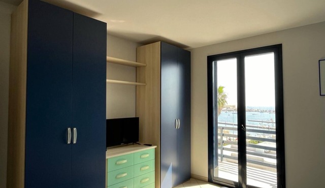 One Bedroom Apartment Sea Side